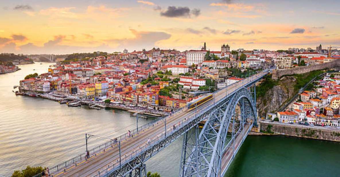 PRIVATE Transfer From LISBON to PORTO (With up to 3 Stops) - Customizable Stops and Experiences