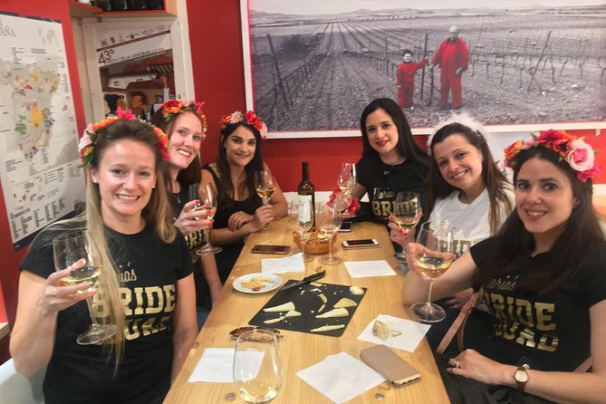 Private Wine and Premium Tapas Tour With Sommelier in Madrid - Exclusive Wine Tastings