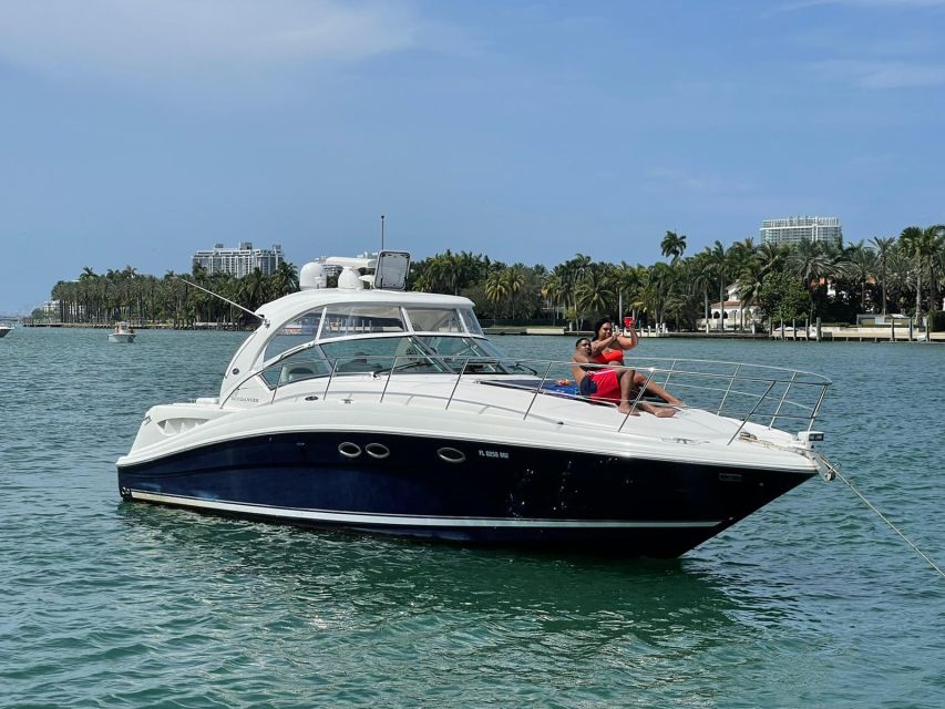 Private Yacht Rentals 4h Champagne Gift - Inclusions and Experience Highlights