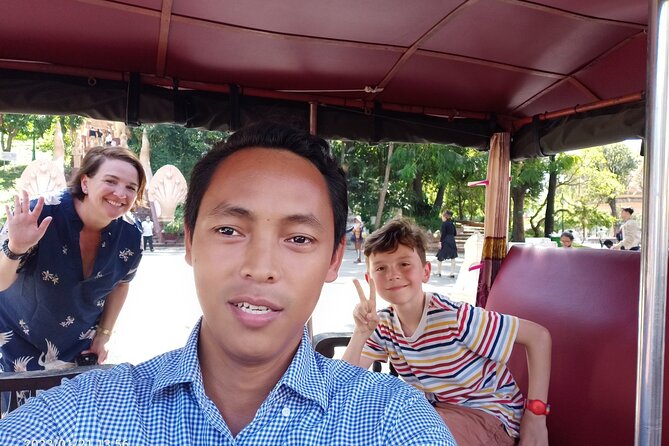 Privately Guided Full Day Tuk Tuk or Van City Tour in Phnom Penh - Visual Previews and Photos