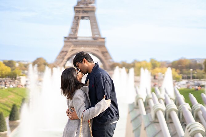 Professional Eiffel Tower Photo Tour With VOGUE Photographer - Rave Reviews and Ratings