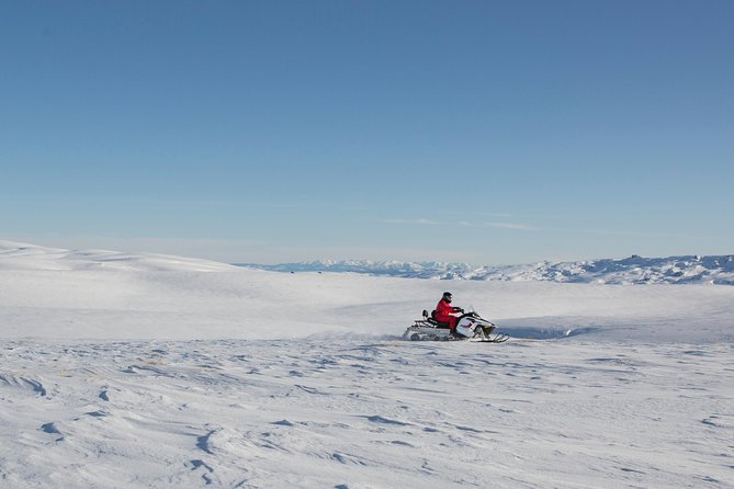 Queenstown Heli-Snowmobiling Adventure - Enjoy a Guided Small-Group Adventure