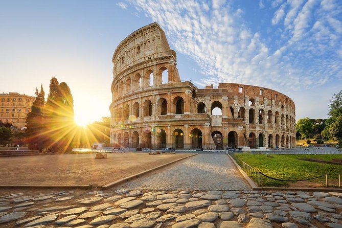 Rome Colosseum Small-Group Tour With Skip-the-Line Admission - Meeting Point Information