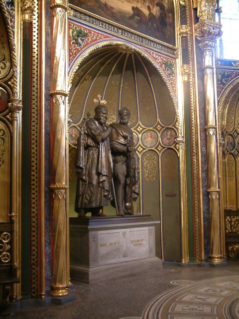 Roots of Poznań - Golden Chapel: Royal Burial Site