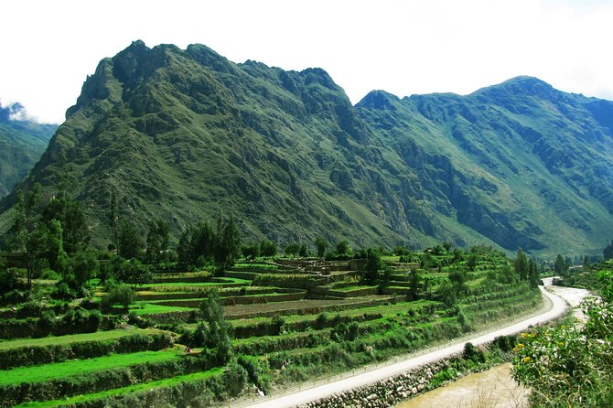 Sacred Valley and Machu Picchu 2 Days - Accommodation, Tickets, and Travel Arrangements