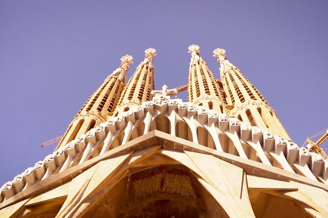 Sagrada Familia Guided Tour With Skip the Line Ticket - Admission and Arrival Details