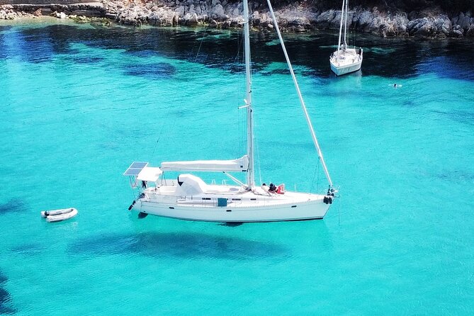 Sailboat Tour to the Island of Cannes - Tour Destination