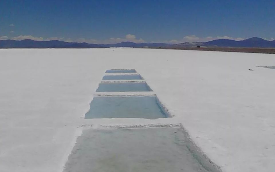 Salta or Jujuy: Iruya and Salinas Grandes 2-Day Tour - Language Options