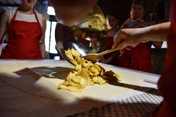 Salzburg Christmas Cookies and Apple Strudel Cooking Lesson - Cancellation Policy