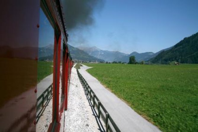 Salzburg Train Station Arrival Transfer - Group Size and Luggage Allowance