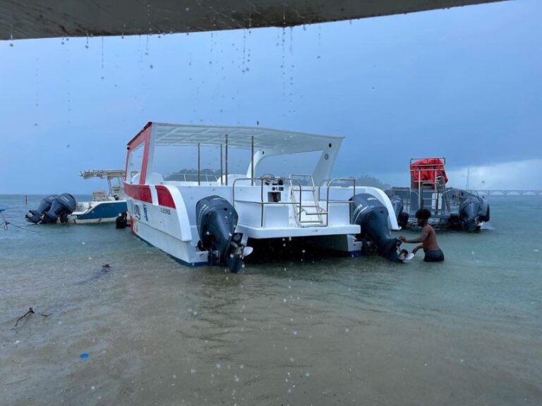 Samana: Rent Catamaran Boat in Samana Bay