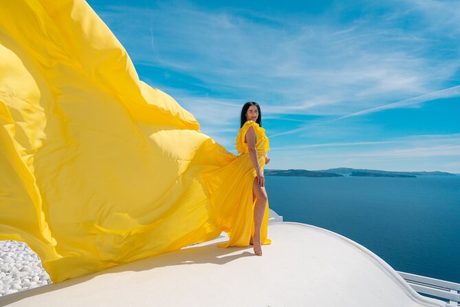 Santorini Oia: Private Flying Dress Photoshoot - Additional Information