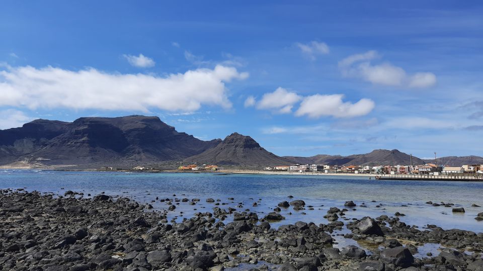 São Vicente: Markets, Beaches and Natural Park Tour - Beach Relaxation