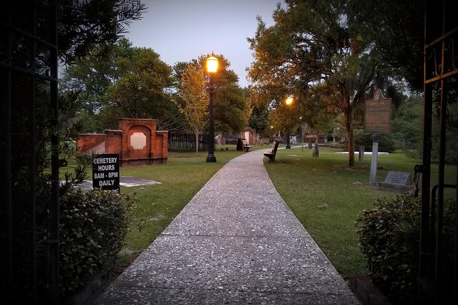 Savannah Supernatural Haunted Walking Tour - Traveler Experience