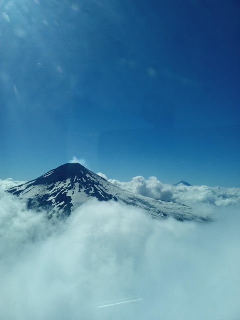 Scenic Flight Over Villarrica Volcano - Flight Experience