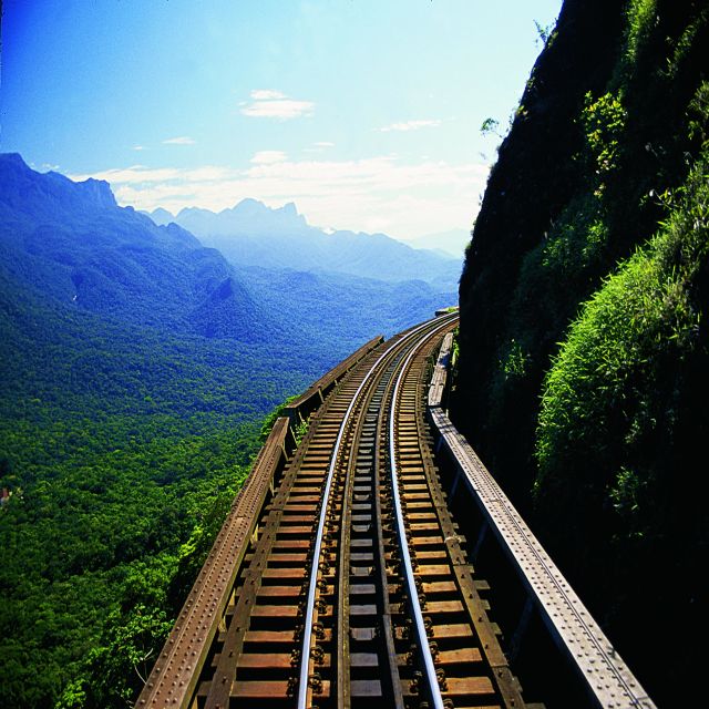 Scenic Rails: Curitiba to Morretes Adventure by Train - Onboard Experience