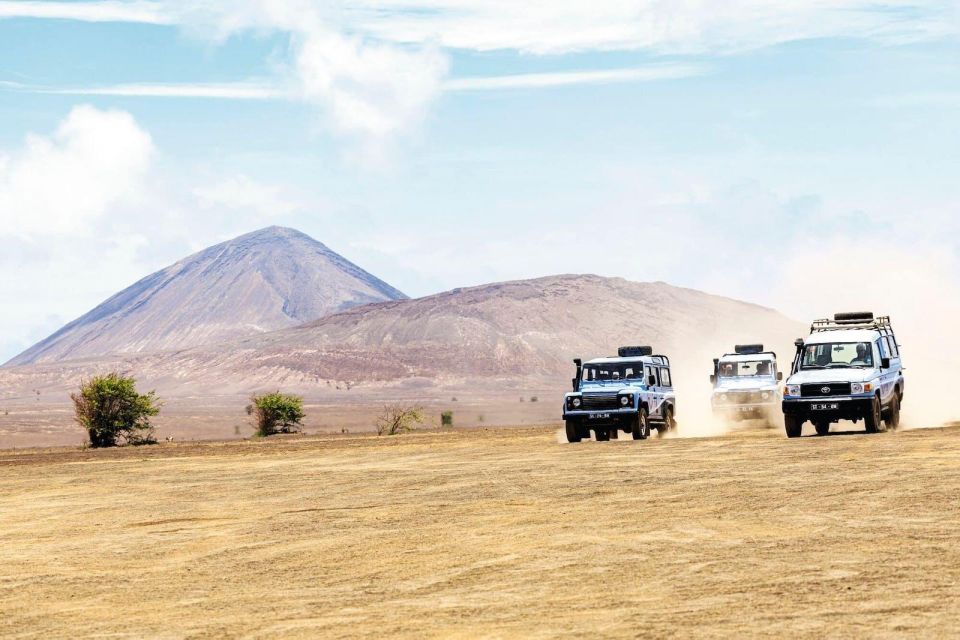 Secrets of Sal Island 4x4 Tour With Pedra Da Lume Salt Lake - Experience Highlights