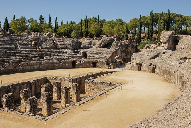 Seville Itálica Private, Actor-Led Roman History Tour W/ Lunch - Traveler Experience Highlights