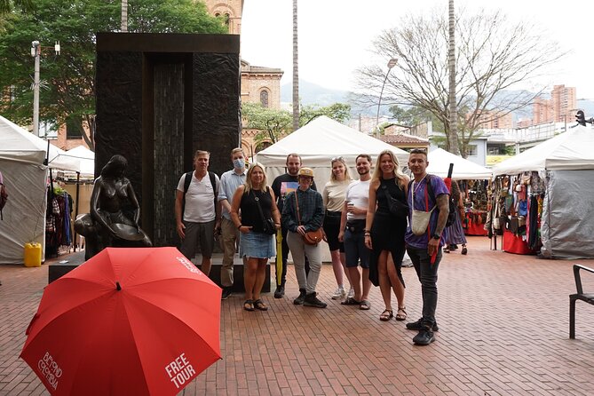 Shared Tour of El Poblado "Sin Taboos" in Medellin - Meeting and Pickup Information