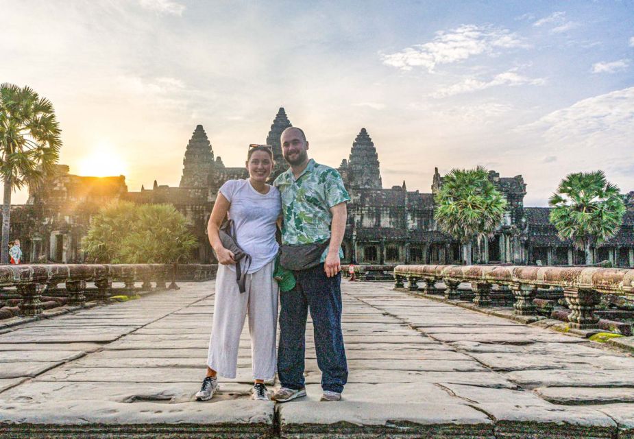 Siem Reap: Angkor Wat & Floating Village 2-Day Private Tour - Day 1: Angkor Sunrise Exploration
