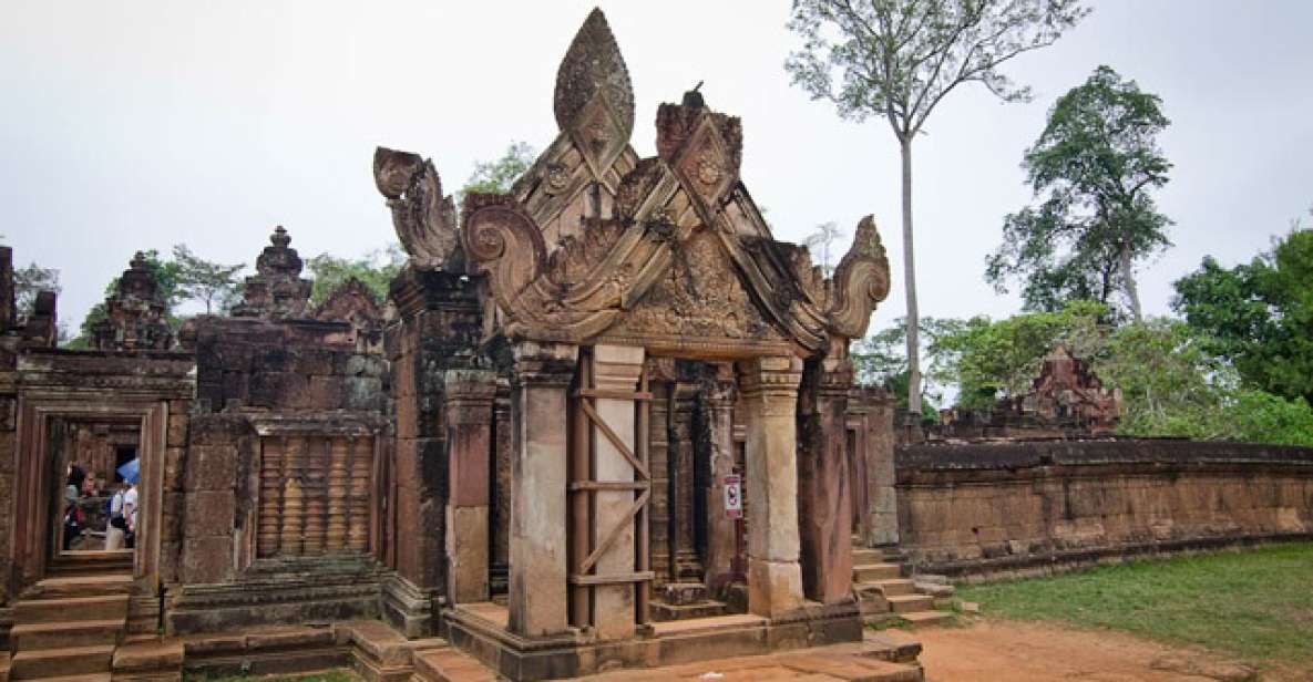 Siem Reap: Banteay Srey and Beng Mealea Temples Tour - Included Services and Lunch Break