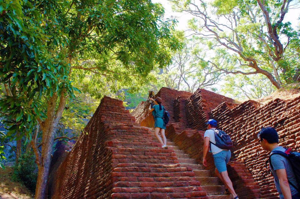 Sigiriya and Dambulla Day Tour From Hikkaduwa - Itinerary Overview