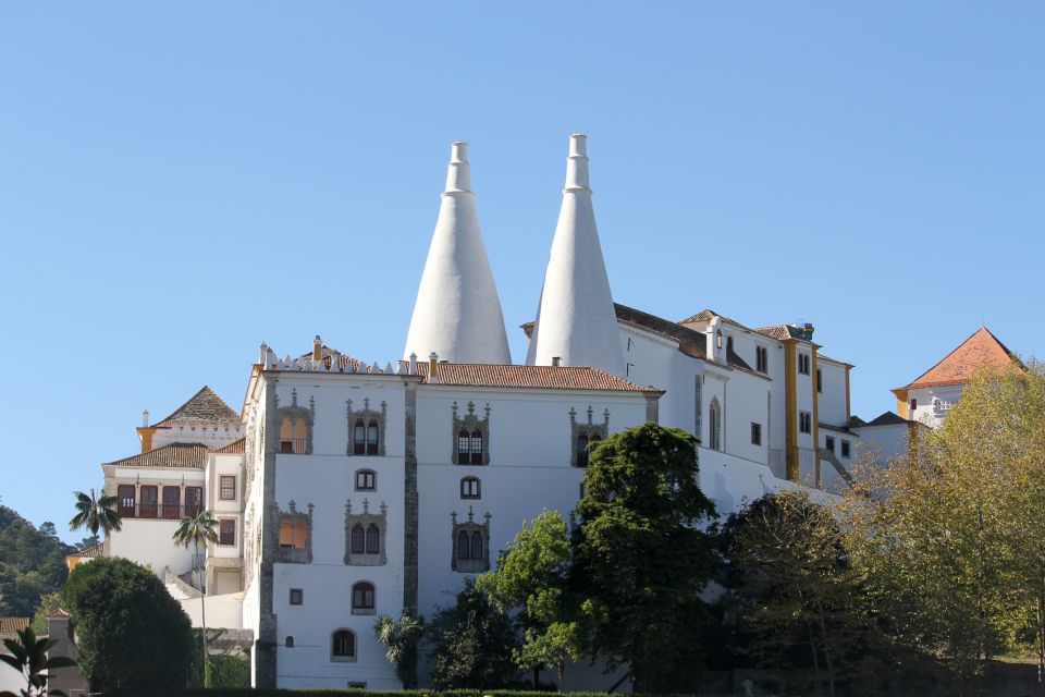 Sintra - Cascais: 6-Hour Electric Bike Tour From Lisbon - Multilingual Guides and Group Size