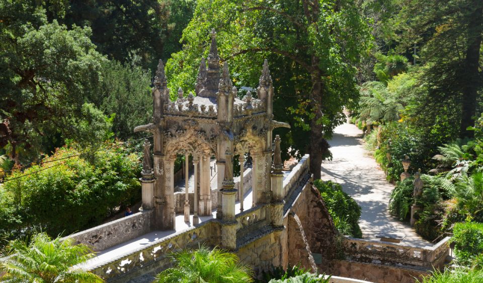 Sintra Private Tour With Visit Pena Palace & Quinta Da Regal - Experience Highlights