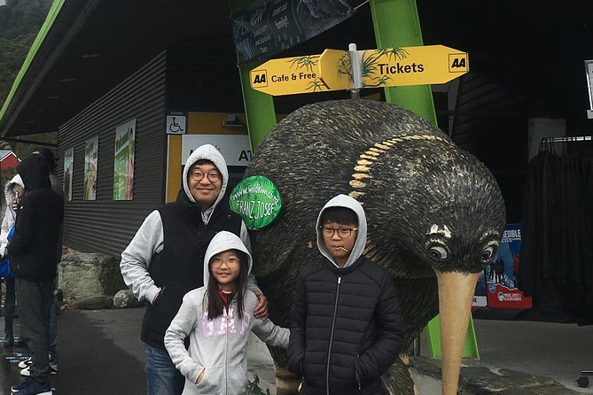 Skip the Line: Franz Josef Wildlife Center Ticket With Optional Backstage Pass - Accessing Traveler Photos for Insights