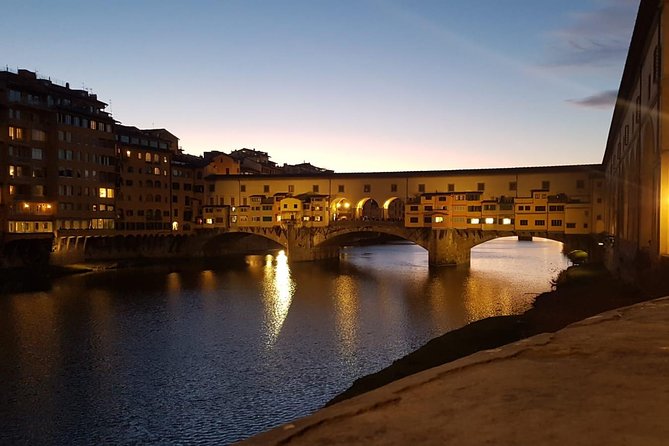 Skip the Line: Uffizi and Accademia Small Group Walking Tour - Traveler Engagement