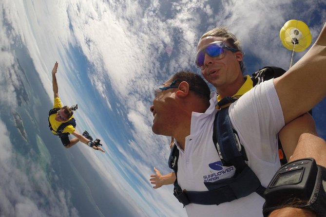 Skydive Fiji Radical 10000ft Tandem Jump (30 Seconds Free Fall) - Participant Requirements