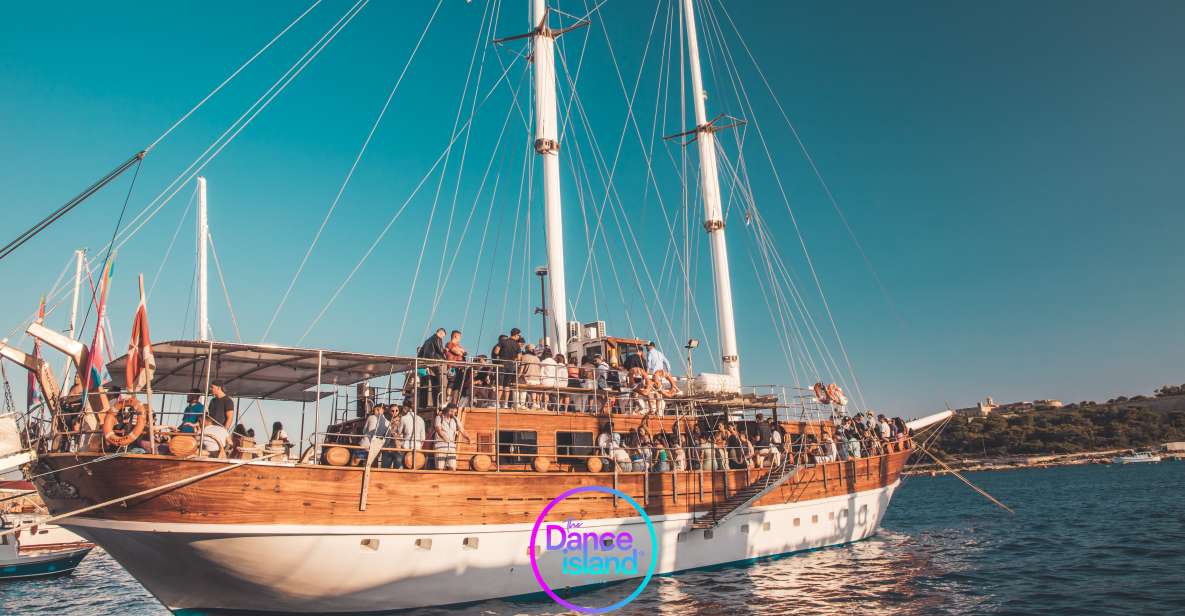 Sliema: Sailboat Party With an Open Bar, Food, and Swimming - Experience Highlights