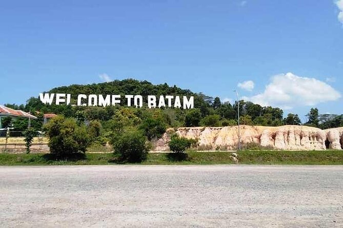 SMALL GROUP: Batam Day Tour With Ferry, 1-Hour Massage, and Lunch From Singapore - Tour Highlights