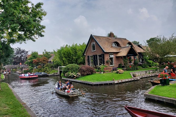 Small-Group Tour to Windmills & Giethoorn With Mercedes Van - Inclusions and Amenities