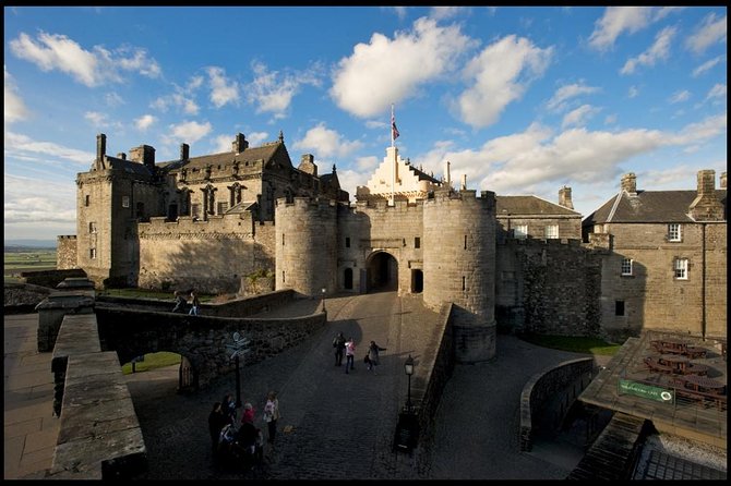 Stirling Castle and the Secrets of the Old Town - Uncovering Old Towns Hidden Gems