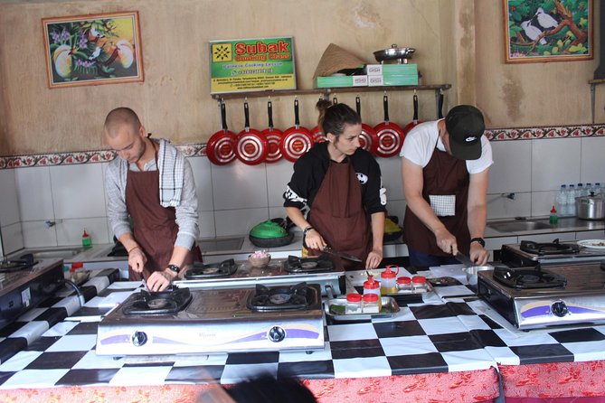 Subak Cooking Class (Balinese Cooking School) 9 Dish Cooking and Market Tour - Logistics