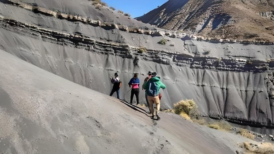 Sucre: 2 Days Trek in Inca Trails and the Crater De Maragua - Discovering Ancient Dinosaur Pathways