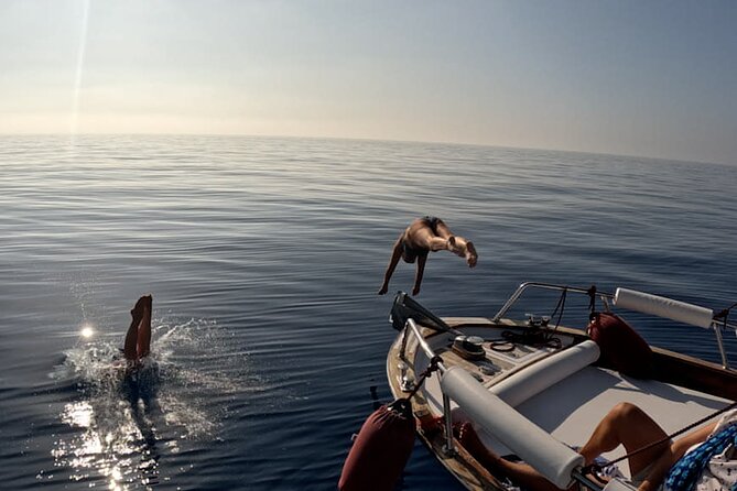 Sunset Boat Tour to Cinque Terre With Aperitif on Board - Meeting and Departure Details