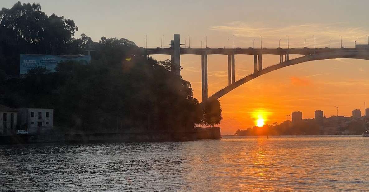 Sunset on the Douro River, Private 2H Boat Tour - Activity Duration