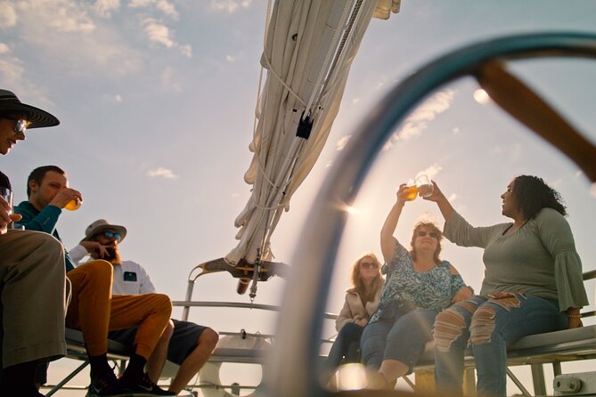 Sunset Sail From Traverse City With Food, Wine & Cocktails - Onboard Food and Beverage Offerings