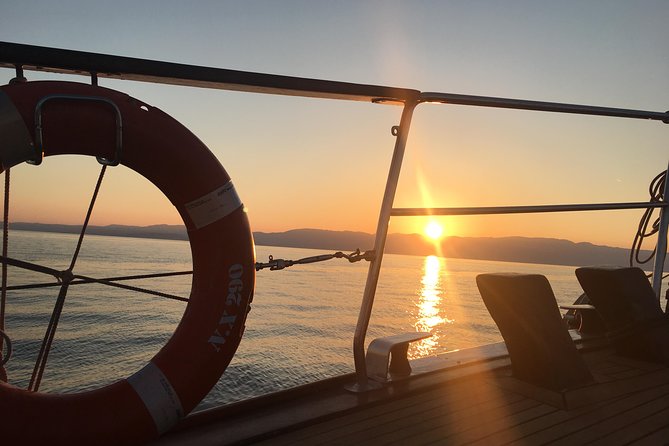 Sunset South Coast Sail Cruise With Lunch,Drinks, Optional Transfer - Booking Information