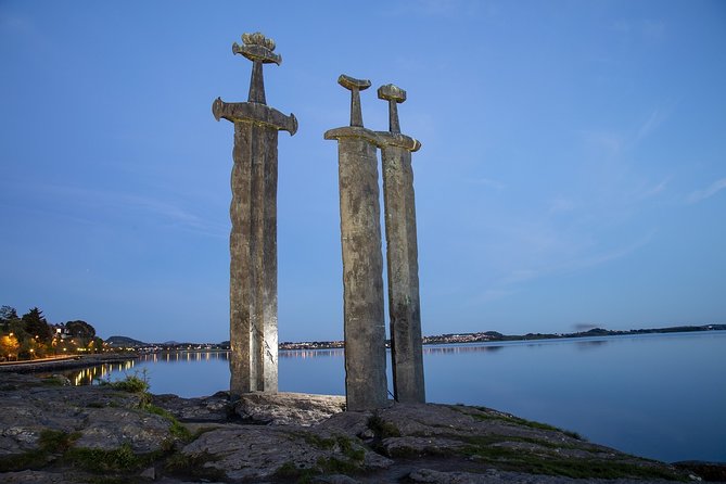Swords in Rock Monument and Stavanger Highlights Private Tour - Old Stavanger Exploration