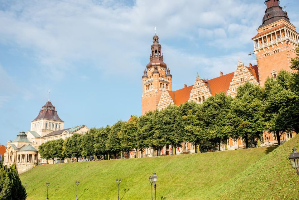 Szczecin: Transport From Airport SZZ and One-Day Trip - Activity Details