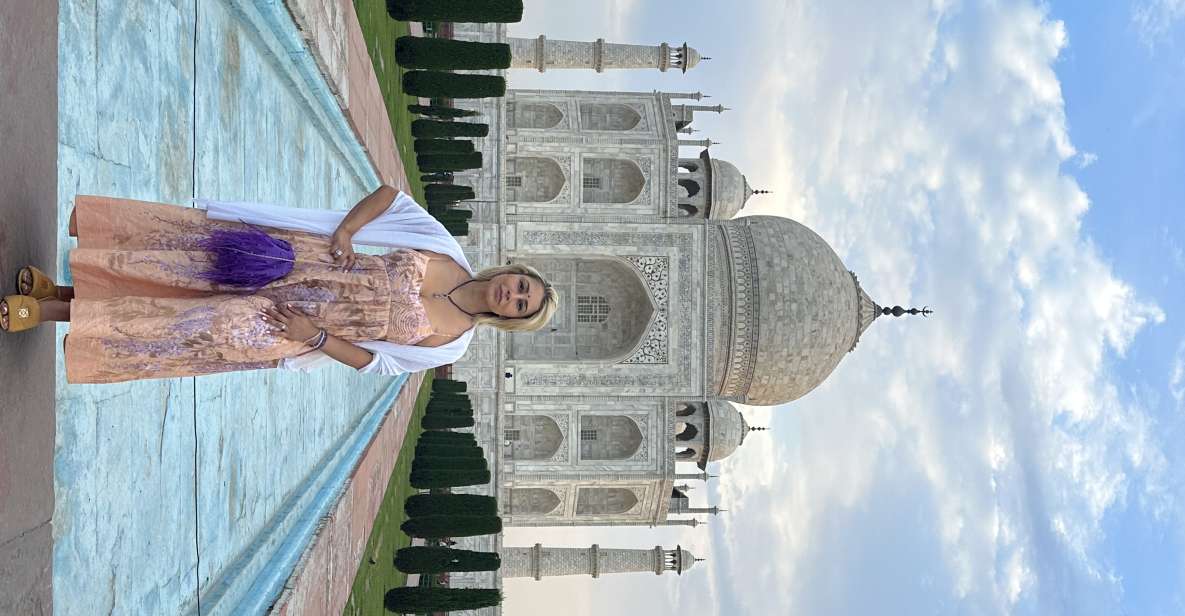 Taj Mahal Trip From New Delhi Best Pic Tour - Experience Highlights