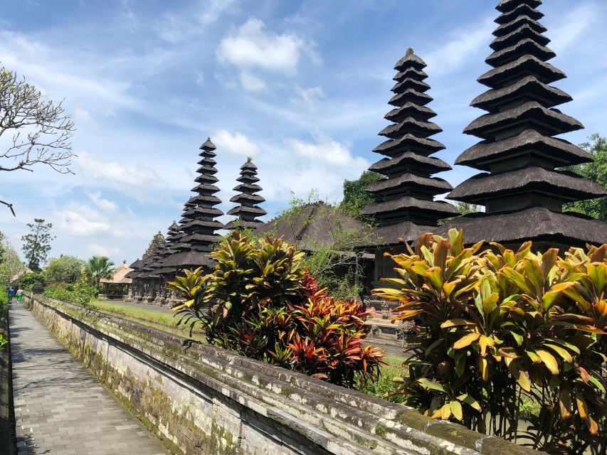 Temple Tanah Lot, Tabanan - Book Tickets & Tours - Best Value Tours to Tanah Lot