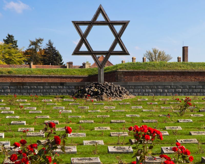 Terezin Concentration Camp: Guided Tour - Tour Experience Highlights