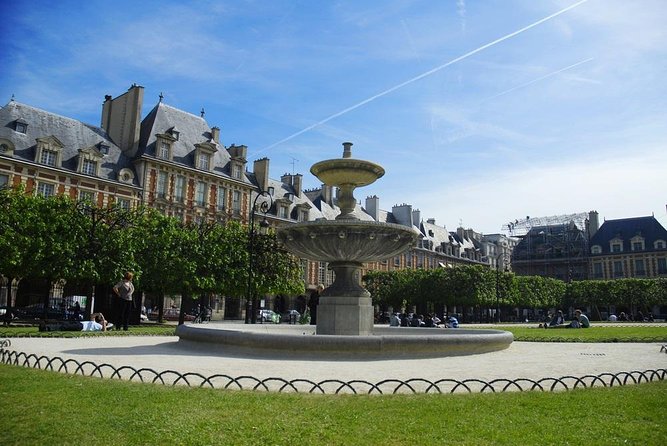 The History of Paris: Historical Le Marais Private Tour - Private Tour Highlights