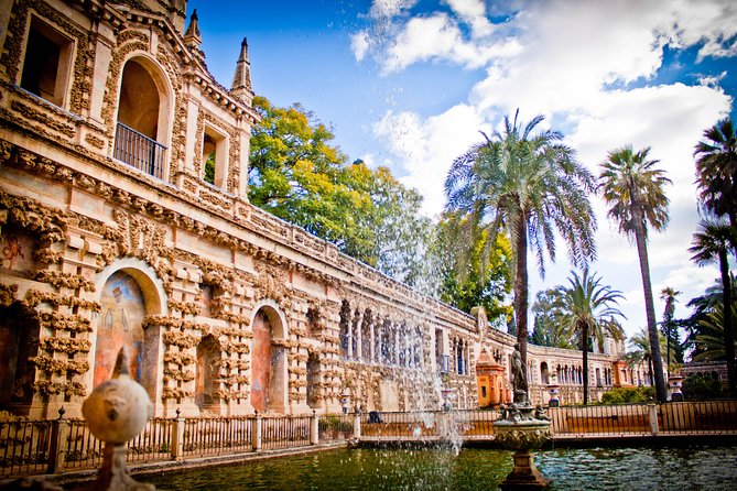 The Real Gems of Seville. Private Tour - Historical Landmarks