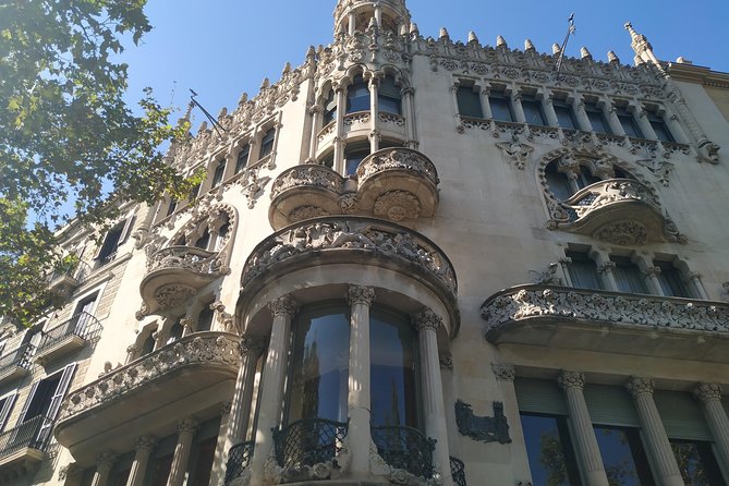 The Story of Gaudi and Modernism Private Walking Tour - Additional Information
