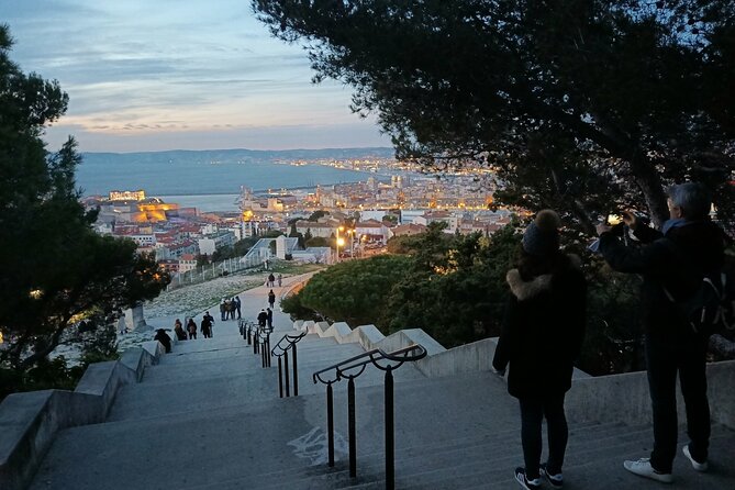The Urban Hike of Marseille - Immersive Cultural Experience